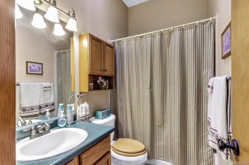 1210 Scarsboro Dr, Pueblo CO 81007 exterior