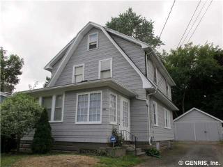 137 Crossfield Rd, Rochester, NY 14609-2622