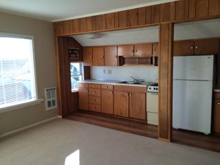 225 Grant St, Hoquiam, WA 98550-1813