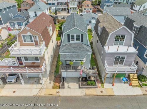 57 Barberie Ave, Monmouth Hills NJ  07732-1518 exterior