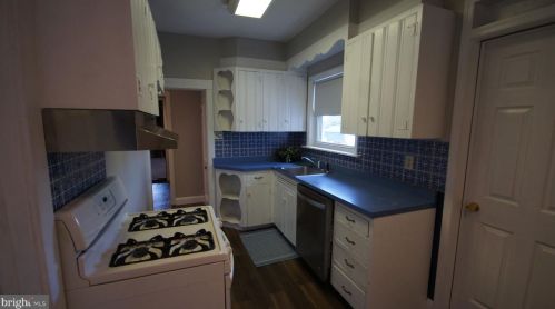 9 16th St, Camp Hill PA  17011-4801 exterior