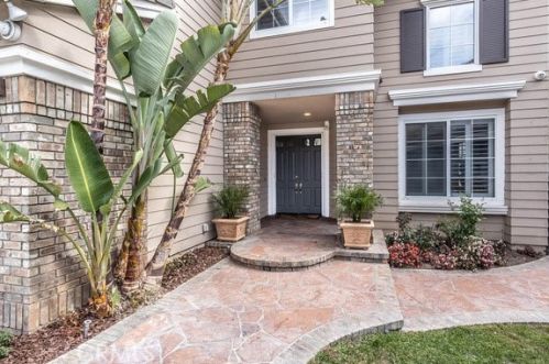 6506 Hightree Ln, Orange, CA 92867-2450