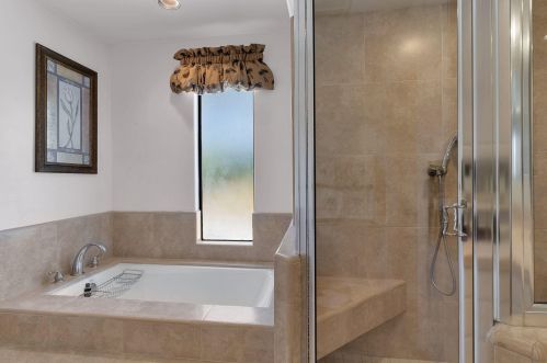 68 Calle Rivero, Rancho Mirage CA  92270-2253 exterior