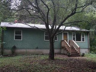 442 Gardiner Rd, Richmond, RI 02892-1068
