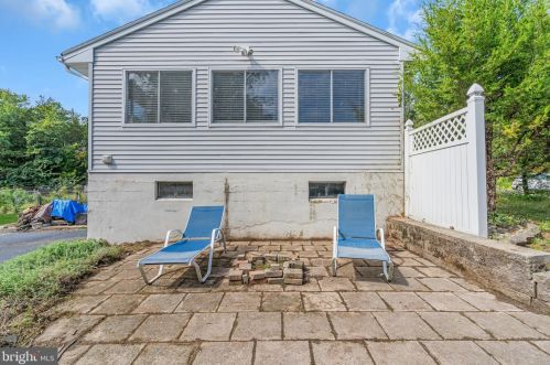 16 Bayberry Rd, Princeton NJ  08540-7417 exterior