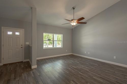 8672 161st St, Summerfield, FL 34491-5562
