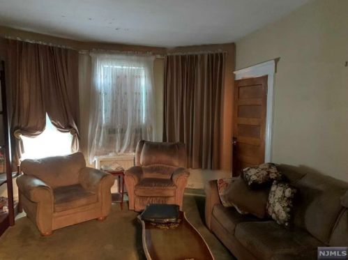 108 Crawford St, East Orange, NJ 07018-1831