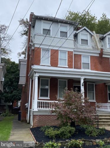 1614 Broom St, Wilmington, DE 19803-3010
