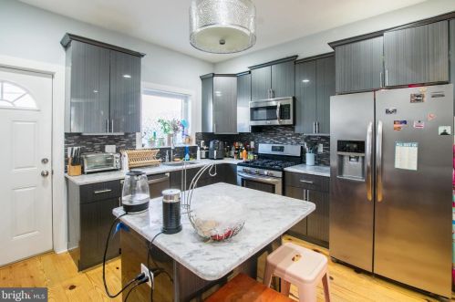 1330 Bouvier St, Philadelphia PA  19146-4703 exterior
