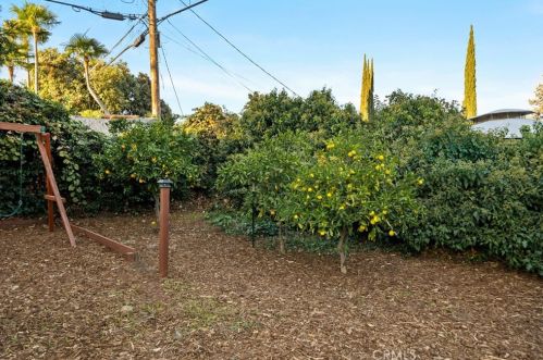 950 Karen Dr, Chico CA  95926-2819 exterior