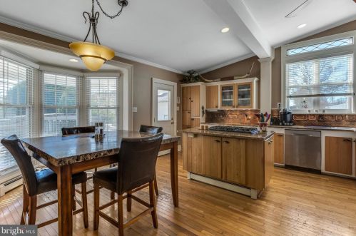 16 Charles St, Palmyra NJ  08065-1813 exterior