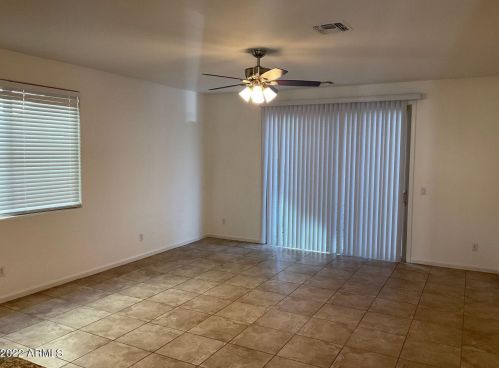 1373 Ponderosa Dr, Gilbert AZ  85296-7379 exterior