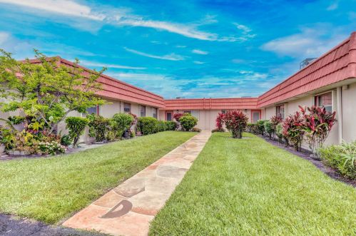 104 Seville D, Delray Beach, FL 33446-2132