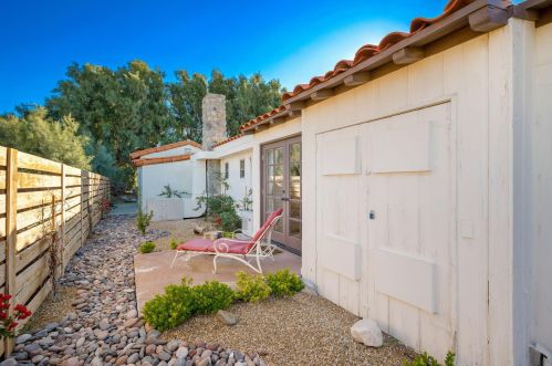 67658 Club House Dr, Desert Hot Springs CA  92241-7425 exterior