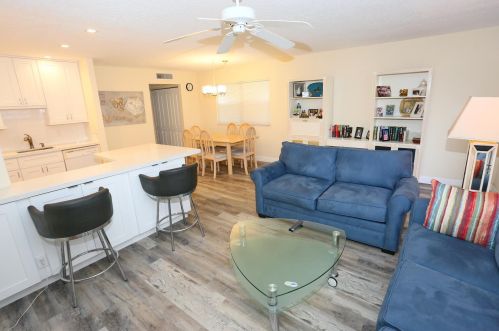 134 Seville, Delray Beach FL  33446-2127 exterior