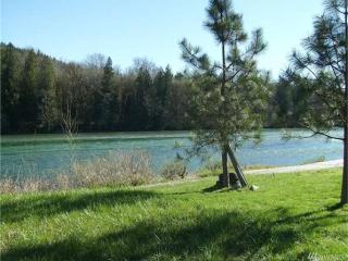 41901 Shore Ln, Concrete, WA 98237-7715