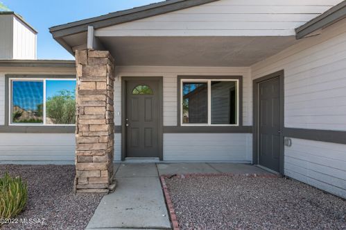 6131 Chateau Way, Tucson, AZ 85746-3145