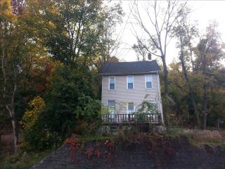 3879 Route 378, Bethlehem, PA 18015-4616