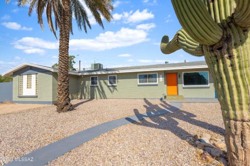 2764 Warren Ave, Tucson, AZ 85719-3142