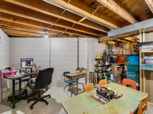 3319 Bellevue Pl, Two Rivers WI  54241-1527 exterior