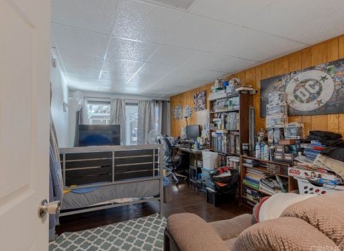 458 Lingard St, Lancaster CA 93535-3121 exterior