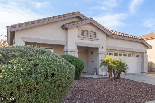 4561 Westchester Dr, Chandler, AZ 85249-7319