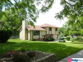 5322 57th St, Omaha, NE 68117-2327