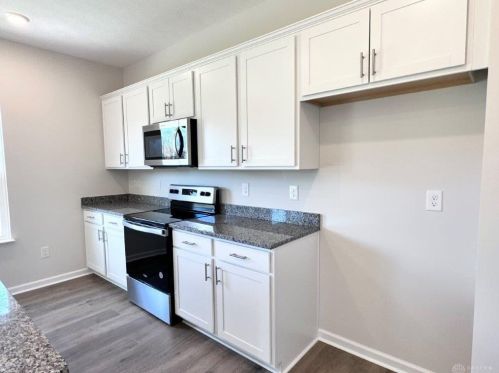 7827 Marjoram Pl, Englewood OH  45315-7942 exterior