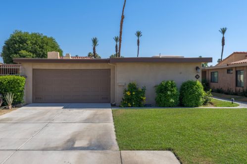 42 Majorca Dr, Rancho Mirage CA  92270-3823 exterior