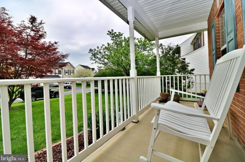 123 Posting Way, Charles Town WV  25414-9327 exterior