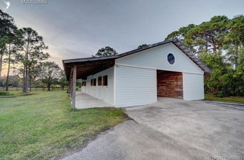 4046 42nd Ave, Palm City, FL 34990-5617