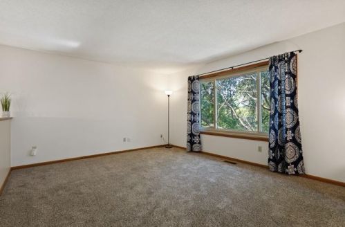 7741 Banks Ct, Inver Grove Heights MN  55077-5810 exterior