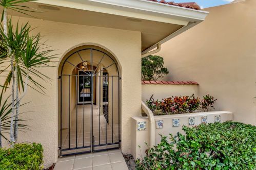 816 Windermere Way, West Palm Beach, FL 33418-7170