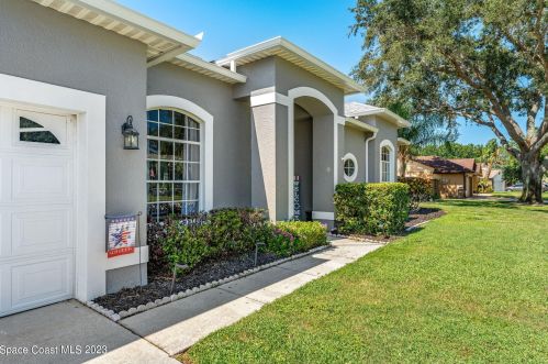 816 Brookstone Dr, Merritt Island FL  32952-4141 exterior