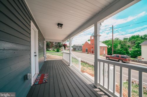 3505 Main St, Toms Brook VA  22660-1709 exterior