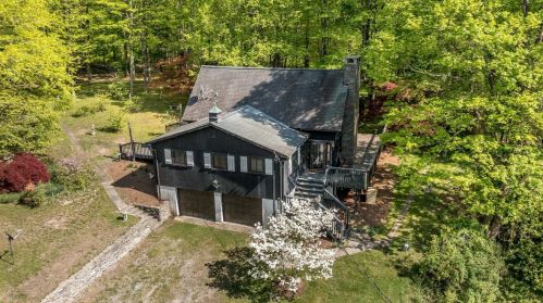 116 Downing Rd, Pleasant Valley, NY 12569-7525