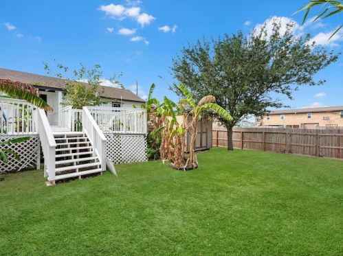 2202 67 St, Galveston TX 77551-1583 exterior