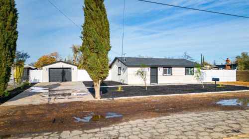 3225 Whitmore Ave, Modesto CA  95358-6238 exterior
