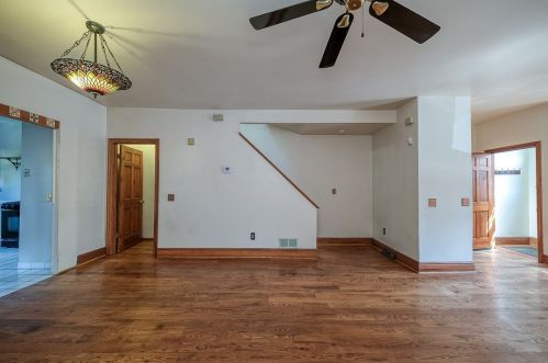 1017 Manhattan St, Pittsburgh PA  15233-1956 exterior