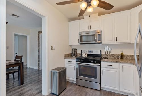 3089 Greyling Dr, San Diego CA 92123-2939 exterior