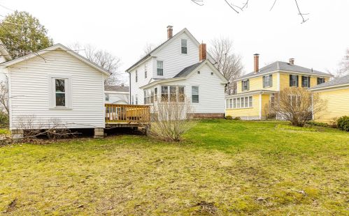 27 Barker St, Keene NH  03431-2402 exterior