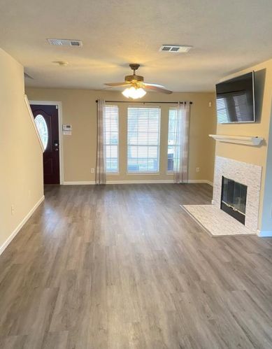 9706 Berkshire Trce, Pearland TX  77584-3057 exterior