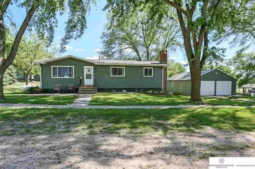 201 Elm St, Linwood, NE 68036