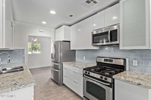 3116 20 Pl, Phoenix AZ 85042-8116 exterior