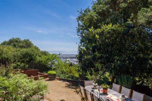 565 South Rd, Belmont, CA 94002-2244