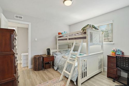 10364 Newton Way, Rancho Cordova CA  95670-2052 exterior