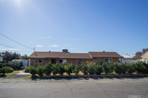1591 Persimmon St, Rialto CA  92377-4190 exterior