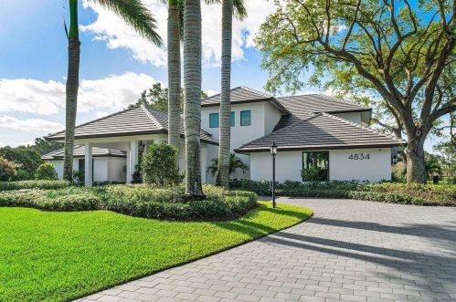 4834 Lake Dr, Boynton Beach, FL 33436-5911