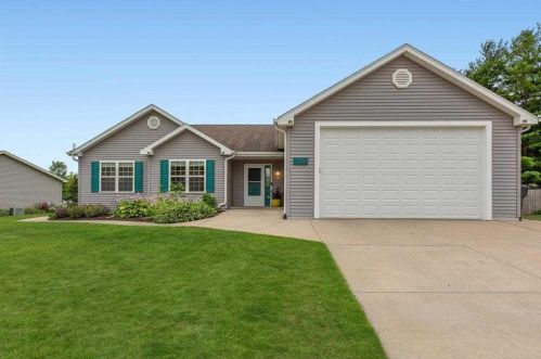 109 Green Ash Ln, Watertown WI  53094-5601 exterior