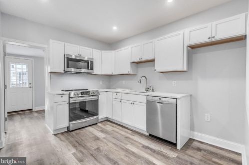 3073 Aramingo Ave, Philadelphia PA 19134-4315 exterior